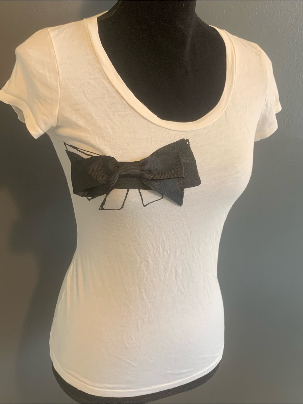 Vintage Y2K Forever 21 White Tee with Tag Detail